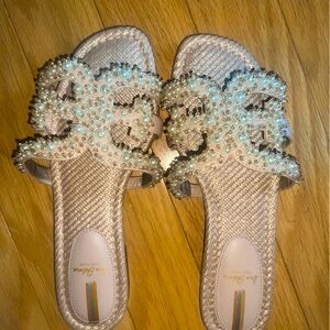 Pearl slides